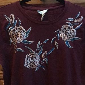 Burgundy Lucky T-shirt